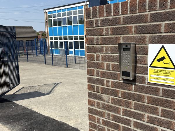 20250812_122827205_iOS